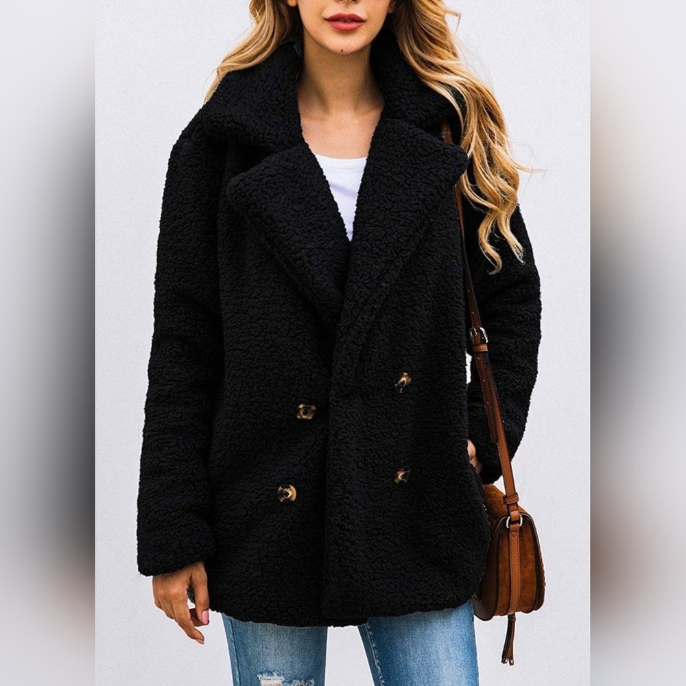 NWOT Womens shaggy coat